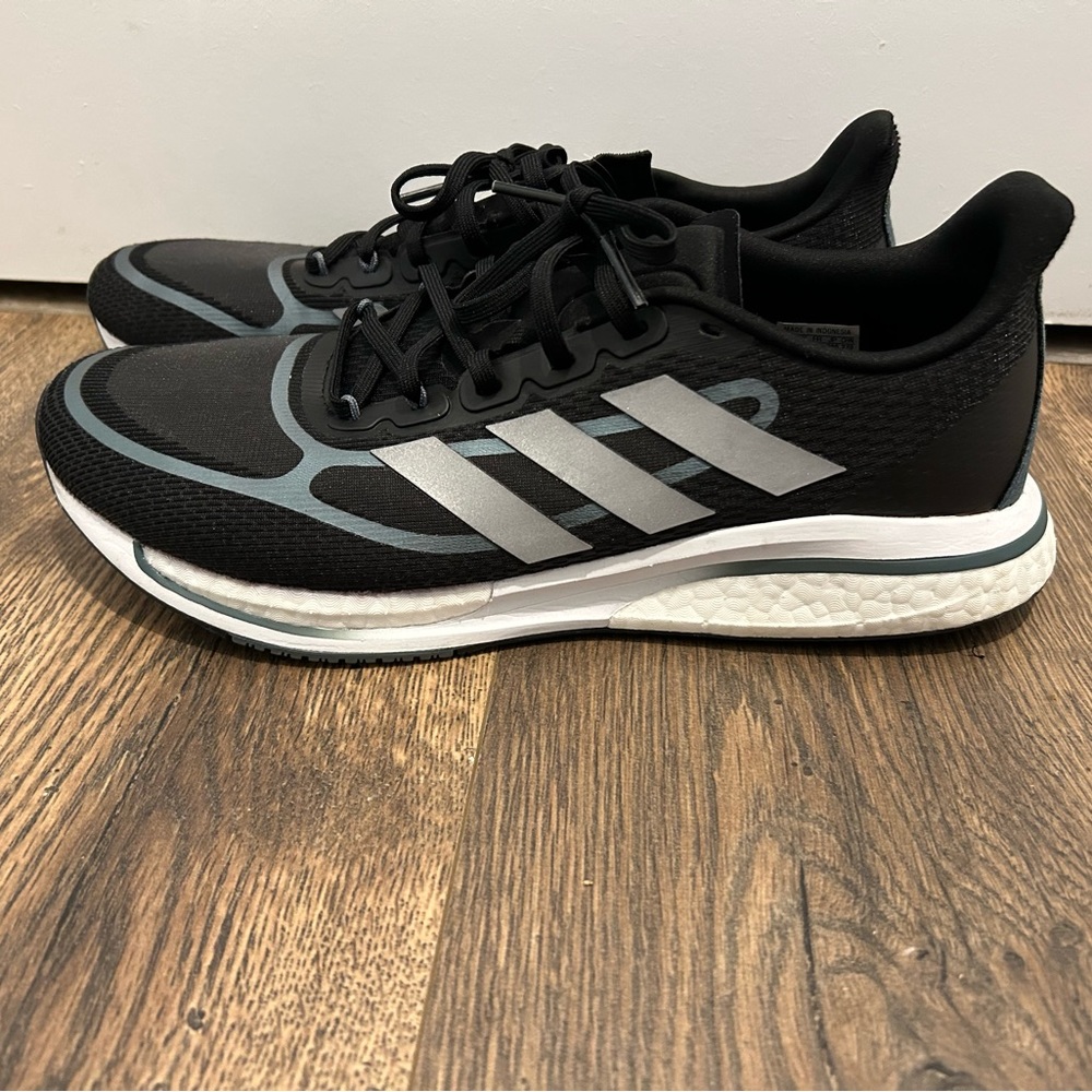 Adidas Tennis Shoes